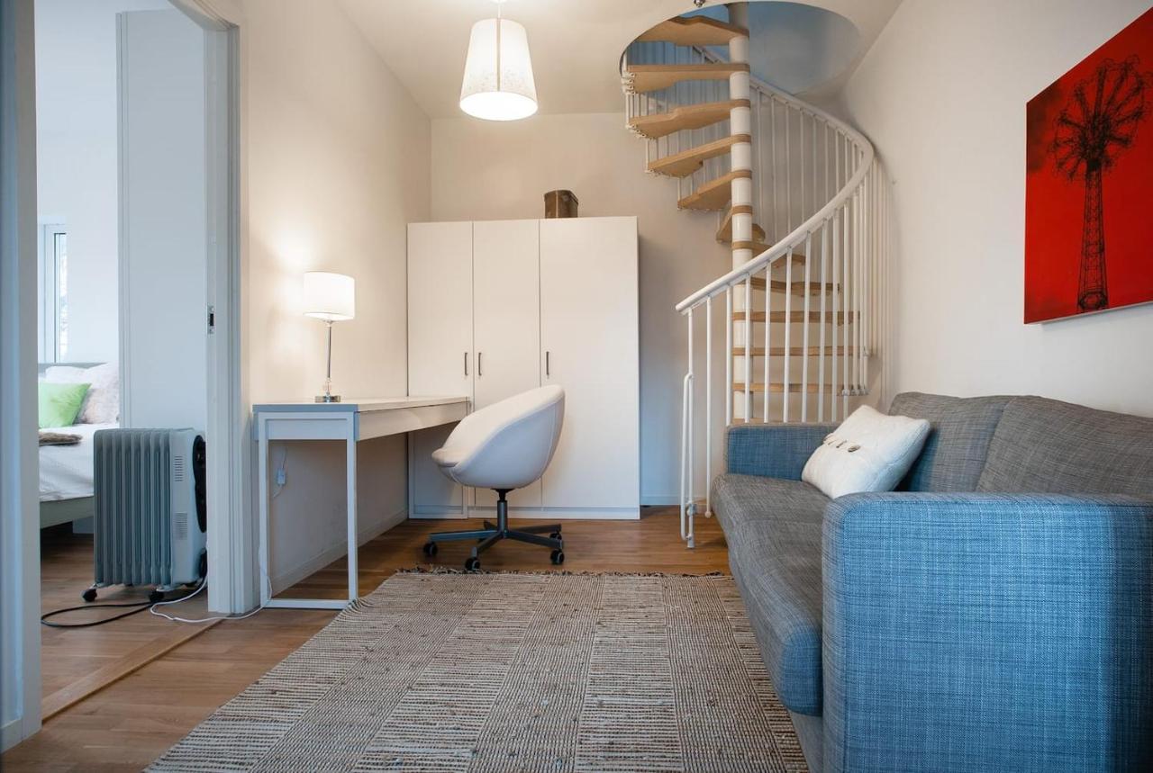 Townhouse On Arlanda Stockholm Metro Line - Easy Checkin Villa Sollentuna Bagian luar foto